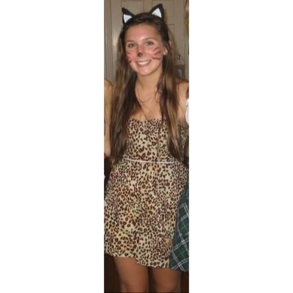 Cheetah print romper from victoria's secret - Picture 6 of 6